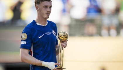 英媒：一件球衣如何揭示金融与地缘政治密码