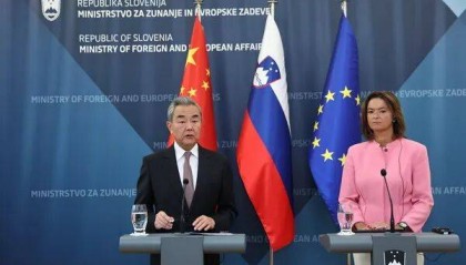 王毅表态：中方不参与、不策划战争