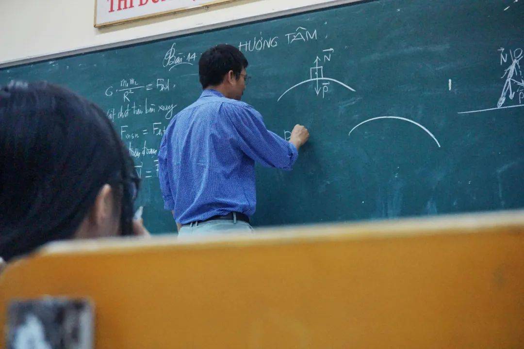 连降20年！拯救“脆皮大学生”
