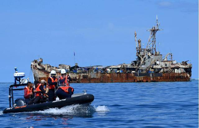 中方终于出手了:仁爱礁破船断粮3个月,被逼急的菲军叫嚣要开战