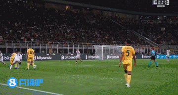 米兰遭多处争议判罚:普利西奇被拉倒+恩昆库两连倒地未判点