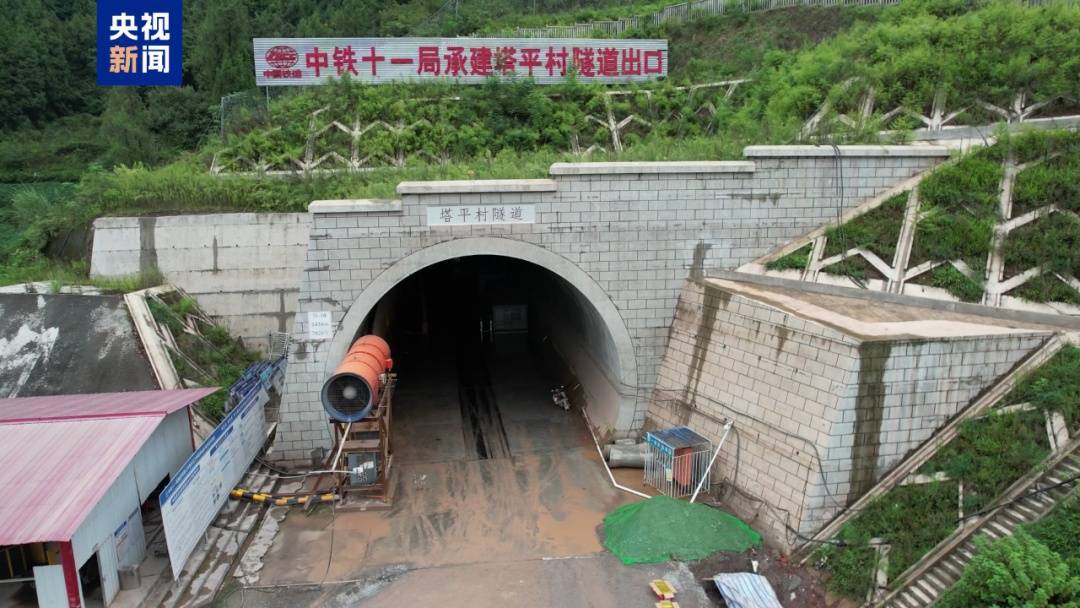 重庆️万州，1小时飙拢！渝万高铁关键节点打通→